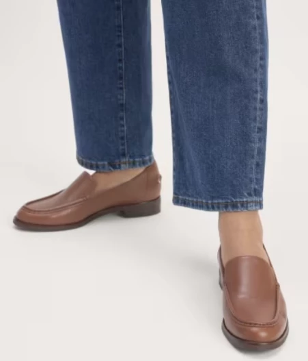 Everlane’s Modern Loafers in Rum